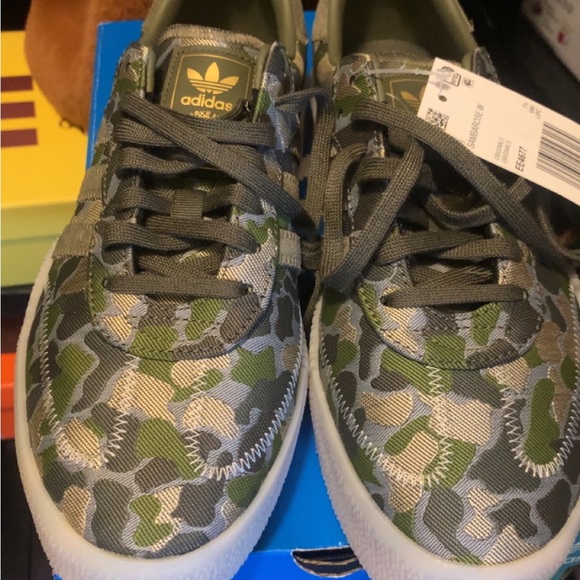 Adidas Camo Superstars - Picture 4 of 4